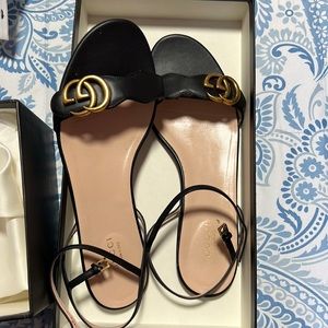 Gucci GG marmont sandals black